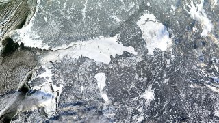1024px-Record_sea_ice_in_Gulf_of_Finland_2003