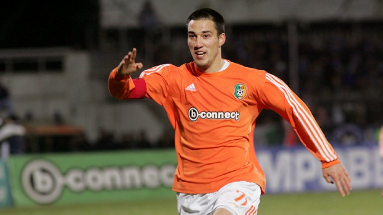 Ивелин Попов май все пак ще стане играч на Блекбърн