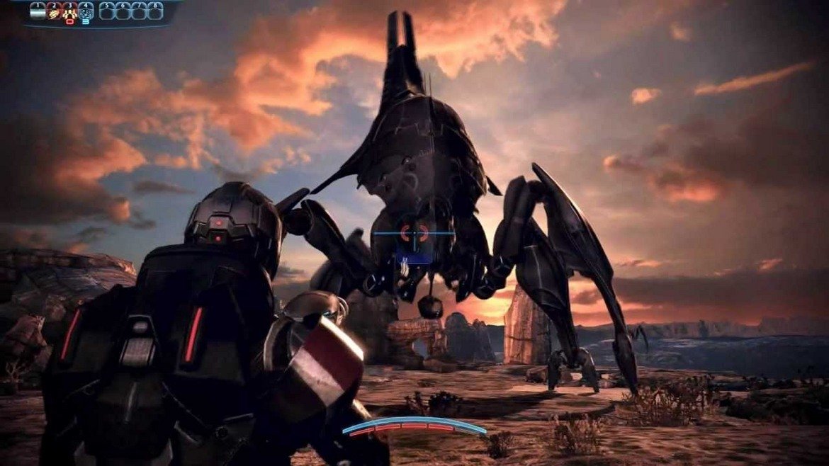 Reaper (Mass Effect 3)

Част от всичко онова, което направи Mass Effect 3 толкова обичана (поне до спорния завършек на играта, разделил мненията), бе постоянното усещане за нещо познато - различните части от историята, любимите персонажи и многобройните локации пасват идеално на цялата трилогия. Затова, когато в ролята на капитан Шепърд трябва най-сетне да се изправите срещу истински Reaper, емоцията е страхотна. 

Този тип космически чудовища са ужасяващата тъмна сила, която предизвиква толкова разрушения още от първата част на Mass Effect. Противникът ви притежава и могъщ смъртоносен лъч, който може да ви убие моментално. В случай, че предизвикателството да спасиш човешката цивилизация не е достатъчно.
