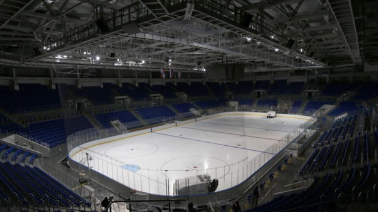 Но сега нещата ще се случват в дома на Овечкин и руснаците. Те са и фаворит за титлата на леда в Сочи.