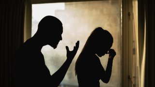 Безкрайната битка с домашното насилие – от екрана до Съдебната палата