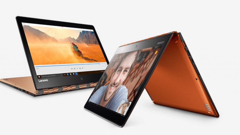 11. Lenovo Yoga 900
Lenovo Yoga Pro 3 имаше превъзходен дизайн и меко казано разочароваща производителност, но при Yoga 900 няма компромиси с нея. Като интегрира по-мощни Intel Core i3/i5/i7 процесори и по-голяма батерия, най-новият хибриден флагман на Lenovo може да се конкурира успешно с повечето ултрабуци и дори с най-новия Surface Book на Microsoft. Всичката тази допълнителна мощност е направила Yoga 900 малко по-дебел и тежък, но той все пак като цяло запазва много тънката си и гъвкава рамка за сгъване наобратно в таблетен режим. За тези, които търсят най-тънкия и лек хибриден лаптоп, Lenovo са създали дори още по-компактния Yoga 900S.