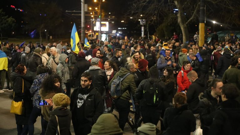 Хиляди излязоха в София на протест срещу руската агресия в Украйна