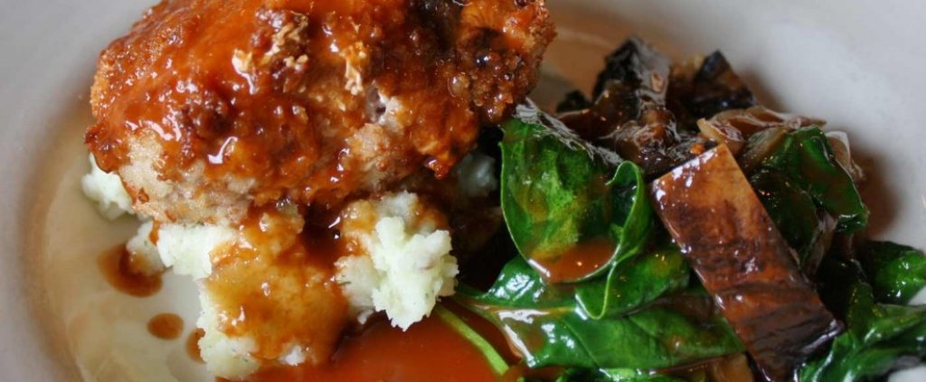 FRENCH-QUARTER-PORK-CHOP-PORTOFINO-988x423