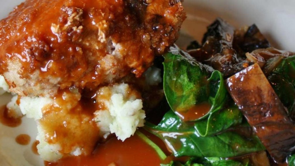 FRENCH-QUARTER-PORK-CHOP-PORTOFINO-988x423
