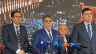 ПП-ДБ внасят вот на недоверие, ако правителството не подаде оставка