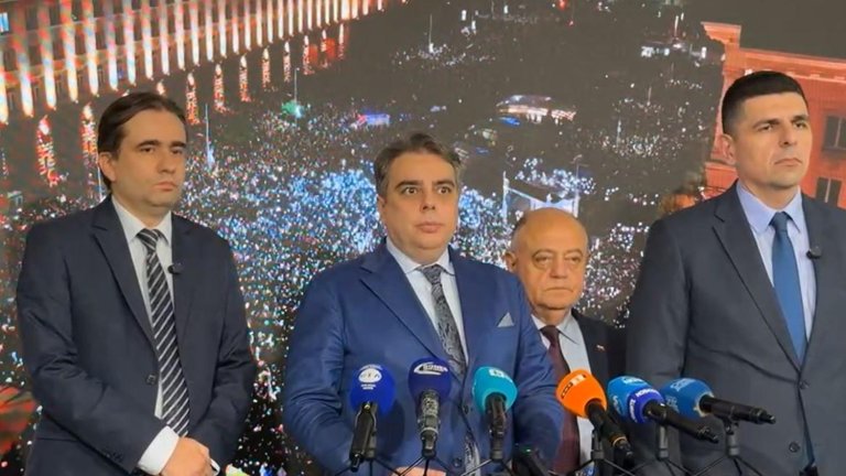 ПП-ДБ внасят вот на недоверие, ако правителството не подаде оставка