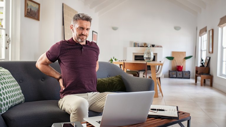 Във Великобритания отчетоха ръст на хората, които спират работа заради проблеми с гърба и кръста