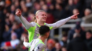 "На Холанд не му трябва нито Реал, нито Барса"