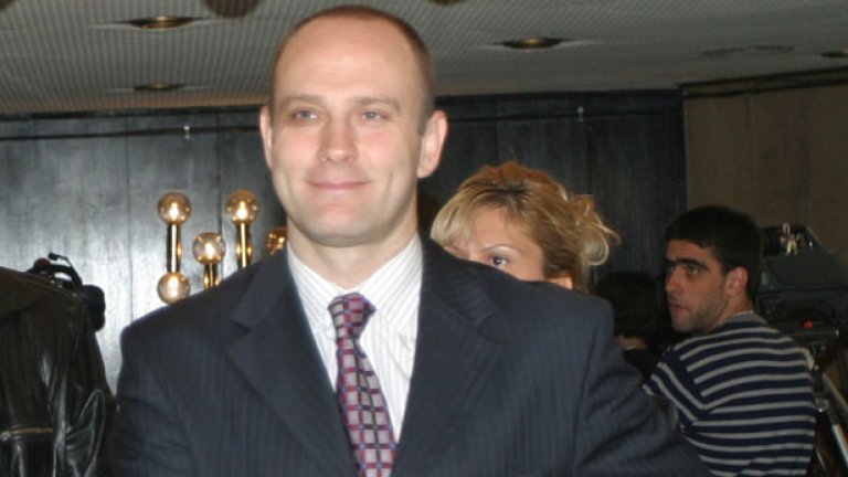 Тити в спокоен момент. При него балансът става все по-труден за улавяне.