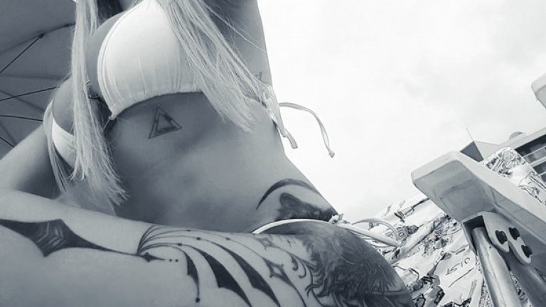 Предложение за брак на игрището