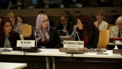 Какво е #кибернасилие и как няколко млади дами използваха платформата на ООН, за да поискат налагането на Интернет закони като за диктатура...
