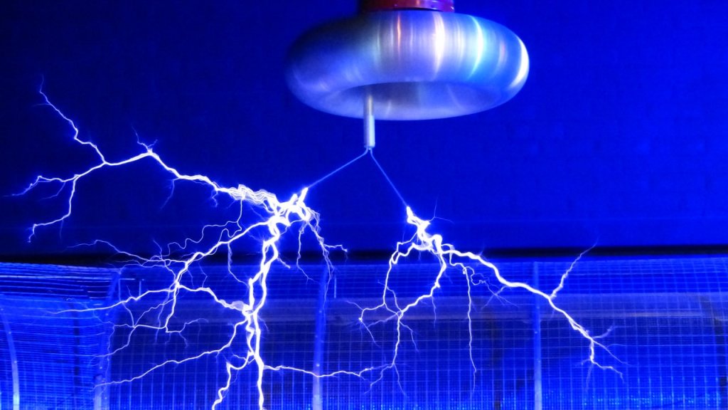 discharge-electric-shielding-electricity-68173