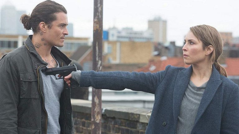 5. Орландо Блум
Като сме започнали с актьорите от "Властелинът на пръстените"... Орландо Блум до ден днешен прилича на член на бой банда. За елф беше идеален (колкото и забавна да беше по-едрата му версия в "Хобит"), на пират заприлича чак в последните "Карибски пирати", но е трудно човек да го приеме като екшън-герой.
Въпреки това той инатливо (а може би от безизходица) опитва, особено след края на истерията около него и ролите в "Небесно царство" и "Троя". Вместо това в последните години можете да го гледате как размахва патлаци в заглавия като "Unlocked" и "S.M.A.R.T. Chase". Но по-добре недейте.