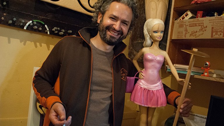 Дървената кукла Барби е от проекта "Recycle" на "Група 9"