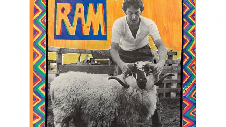 Paul Mccartney - RamГодина: 1971След като излиза, албумът  на Пол и Линда Маккартни не получава особено добри отзиви от критиката, може би защото изпреварва времето си, а може би и заради това, че хората свързват Пол по-скоро със звученето на "Бийтълс". Във всеки случай той успява да вгради в обложката и послание за съпругата си - вдясно от рогата на овена пише L.I.L.Y., което той по-късно казва, че означава "Linda, I love you".