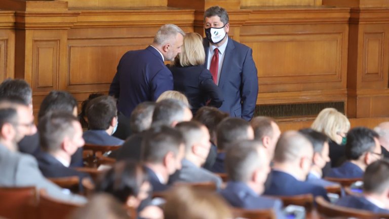 "За" предложението гласуваха 123 от народните представители