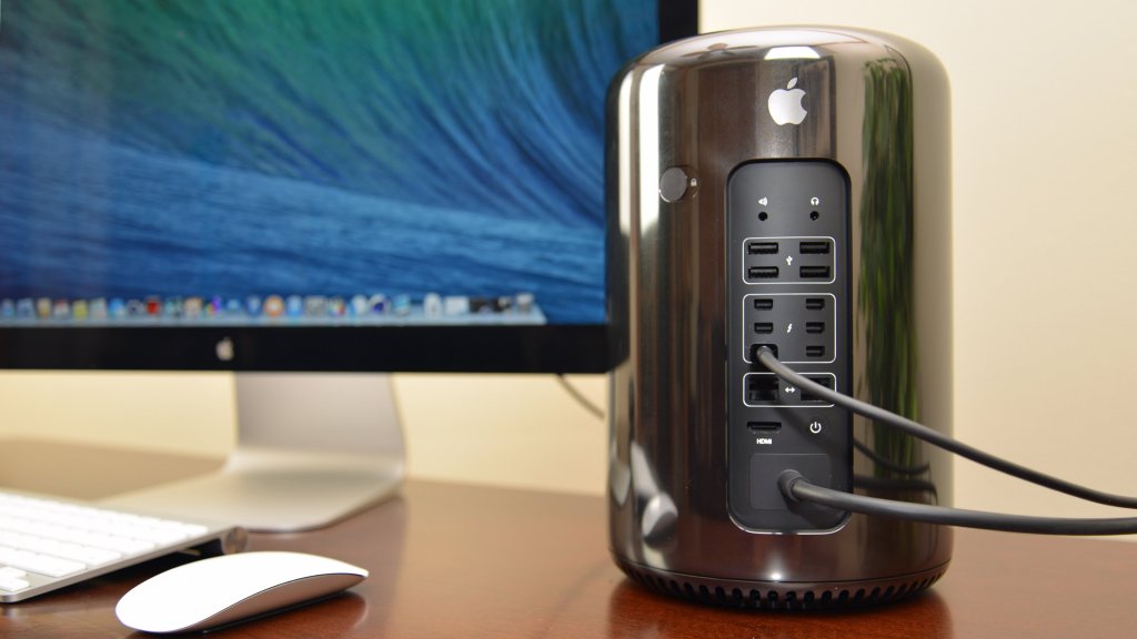 HOMEPOD, IMAC PRO и MAC PRO 
И трите продукта бяха обявени, но все още не се шипват. Затова дали ще се появят на сцената или не - не знаем. HomePod излиза през декември и е рекламиран повече като висококачествен озвучител, отколкото като асистент. iM