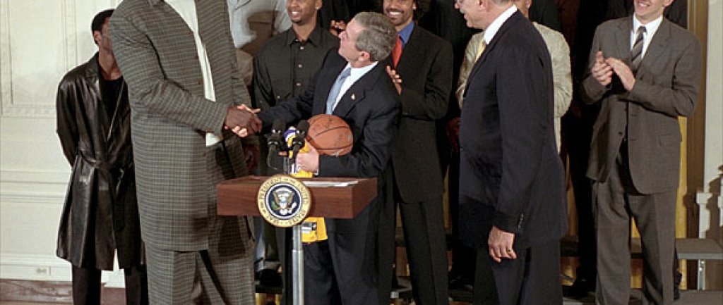 Shaq_at_the_white_house