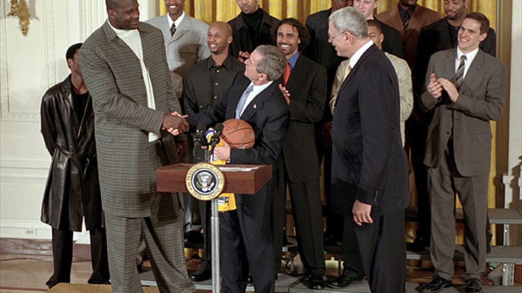 Shaq_at_the_white_house