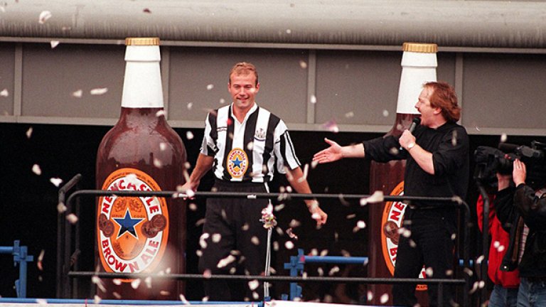 Алън Шиърър
Известно е, че най-добрият нападател в ерата на Висшата лига отказа на Юнайтед, за да рита за Нюкасъл. Само можем да предполагаме какво би станало, ако беше приел офертата на сър Алекс.