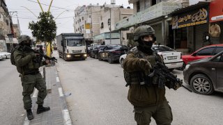 Израелската армия оттегли цял батальон, след като войници нападнаха журналисти на CNN