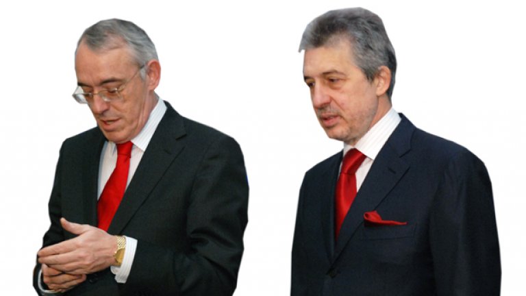 Огнян Донев (вляво) не мисли да се захваща с Левски.