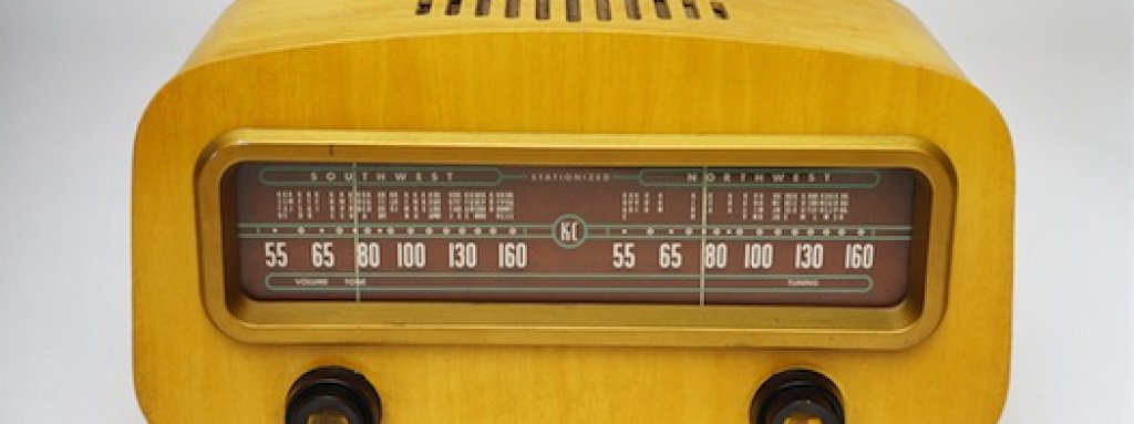 Vintage Wooden Radio