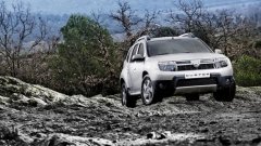 Догодина Dacia ще представи второто поколение на популярния SUV Duster