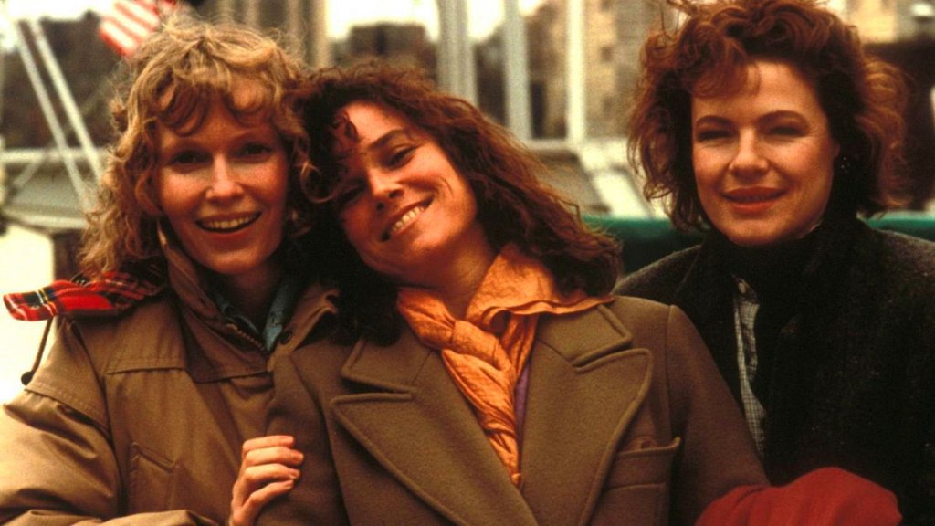 \"Hannah and Her Sisters\" 
Уди Алън е режисьор, който обожава нестабилността на връзките. В \"Hannah and Her Sisters\", освен като разказвач, Алън се показва и като анализатор на комплексните идеи около любовта и човешкия комфорт. 