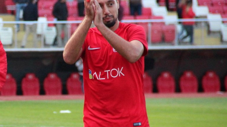 2. Исмаил Аисати, ПСВ
През 2008-а премина в големия враг Аякс, но и там не му се получи. Сега играе за турския Денизлиспор.