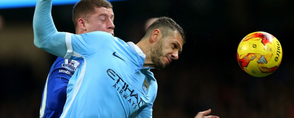 Мартин Демикелис
Въздушен боец с над 70% спечелени високи топки.