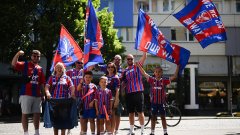 Нападнаха фенове на Кристъл Палас в Лайпциг