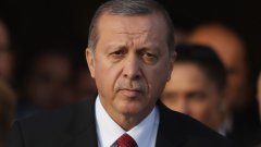 Турция обяви въвеждането на извънредно положение в страната за срок от три месеца.

