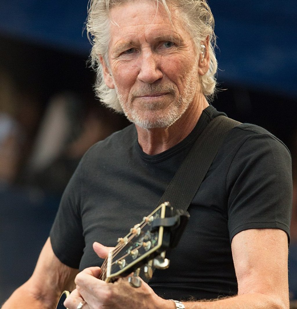 Roger_Waters_Newport_Folk_Festival_2015