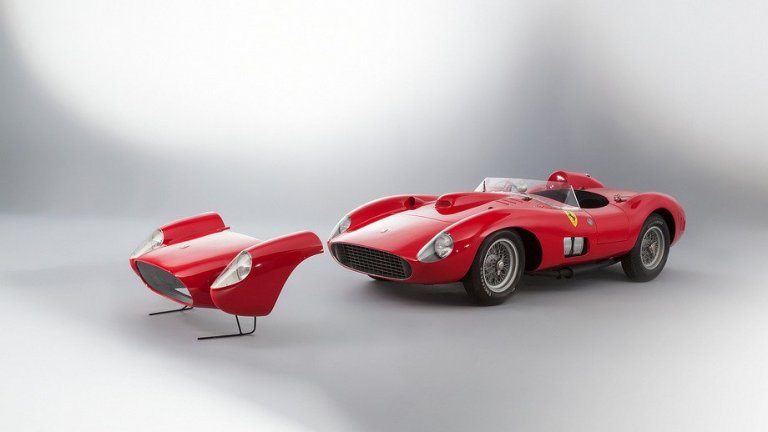 Как Меси изигра Роналдо за най-скъпия автомобил на планетата