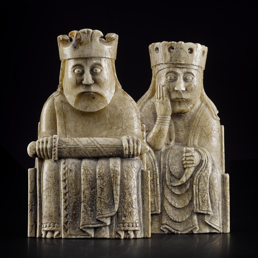 958px-NMSLewisChessmen28