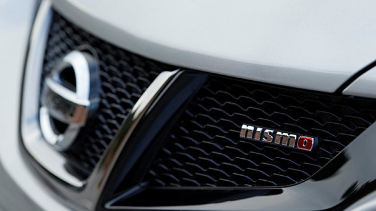 Нова радиаторна решетка с надпис Nismo