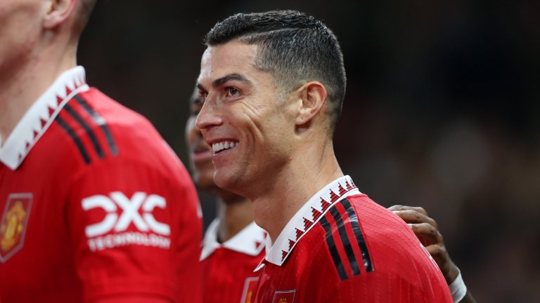 Оферта за над 200 млн. долара изкушава Роналдо