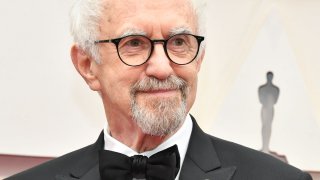 Джонатан Прайс поема ролята след като изигра папа Франциск