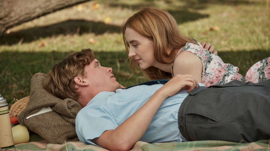 on_chesil_beach_billy_howle_saoirse_ronan_credit_robert_vig
