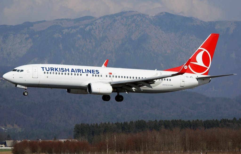 Turkish-Airlines-Boeing-737-800