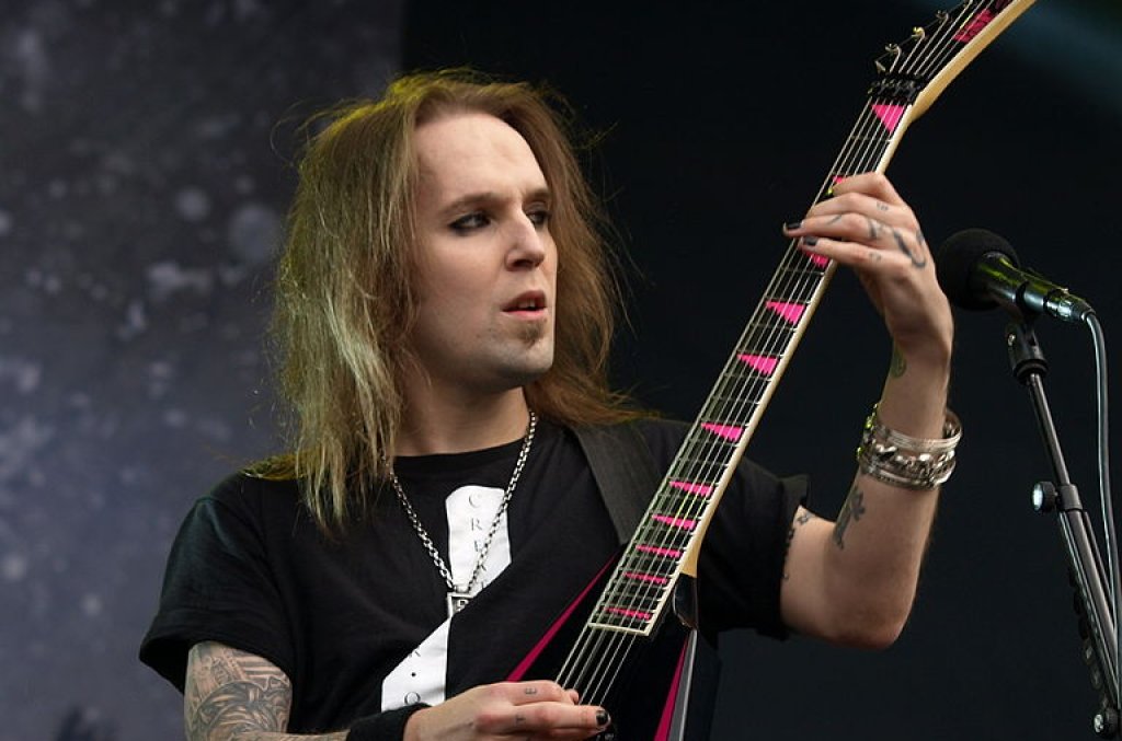 768px-Provinssirock_20130615_-_Children_of_Bodom_-_54