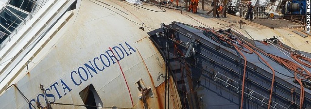 7025b_130912124142-costa-concordia-1-horizontal-gallery