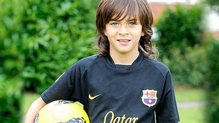 Зак Гилсенан - Австралийско-ирландския Меси. И двете страни предявяват претенции към момчето, което подписа с Барселона на 9-годишна възраст. Зак е роден в Ирландия, но живее в Австралия. Оценка: 5+