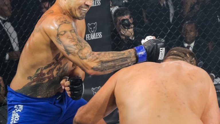 Кайо Аленкар разкървави Багата, но победата заслужено отиде на сметката на българина