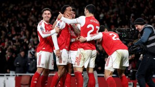 Силно второ полувреме донесе важна победа на Арсенал над Астън Вила