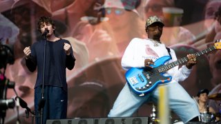 Пънкът има нова голяма група, която се изкачи до върха на музикалния свят