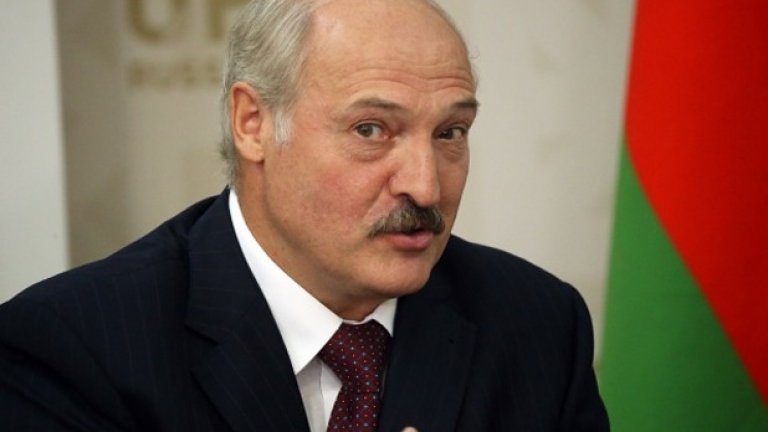Дори сега той няма намерение да сдава властта в Беларус