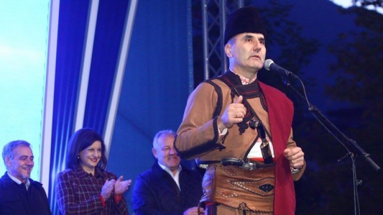 Цветанов агитира като хайдутин в Смолян